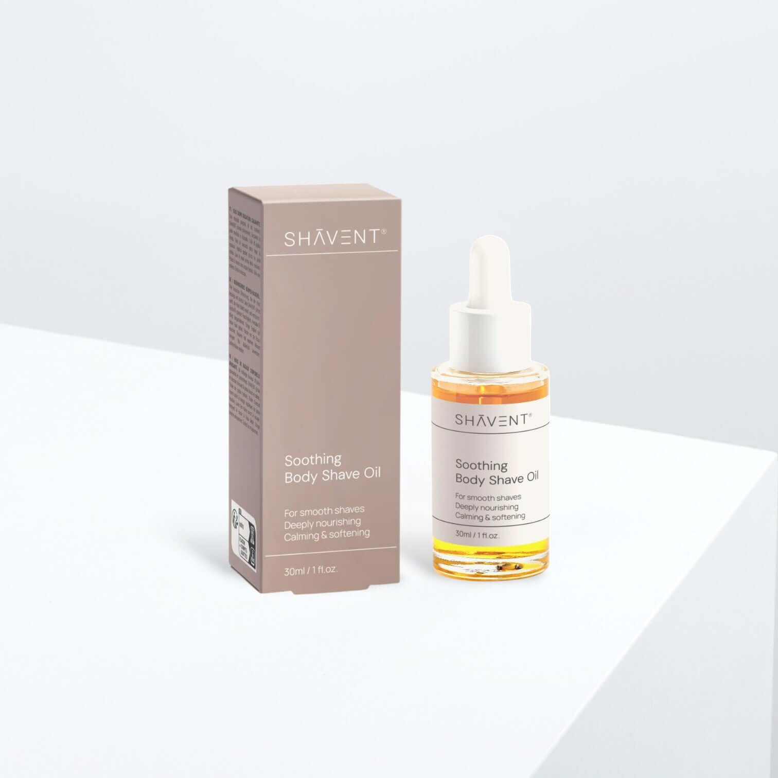 SHAVENT Soothing Body Shave Oil in einer Flasche mit Verpackung, bietet sanfte Rasur ohne Irritationen, ideal für die Körperpflege.