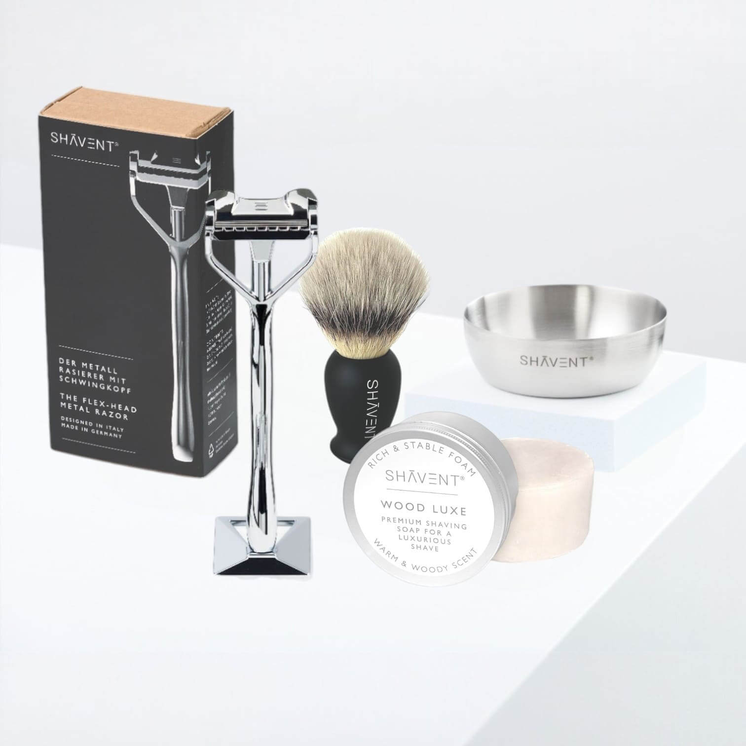 Vatertag Special: SHAVENT Genuss-Rasur Set mit Rasierpinsel, Rasierschale und Wood Luxe Rasierseife, ideal für ein stilvolles, plastikfreies Rasurritual.
