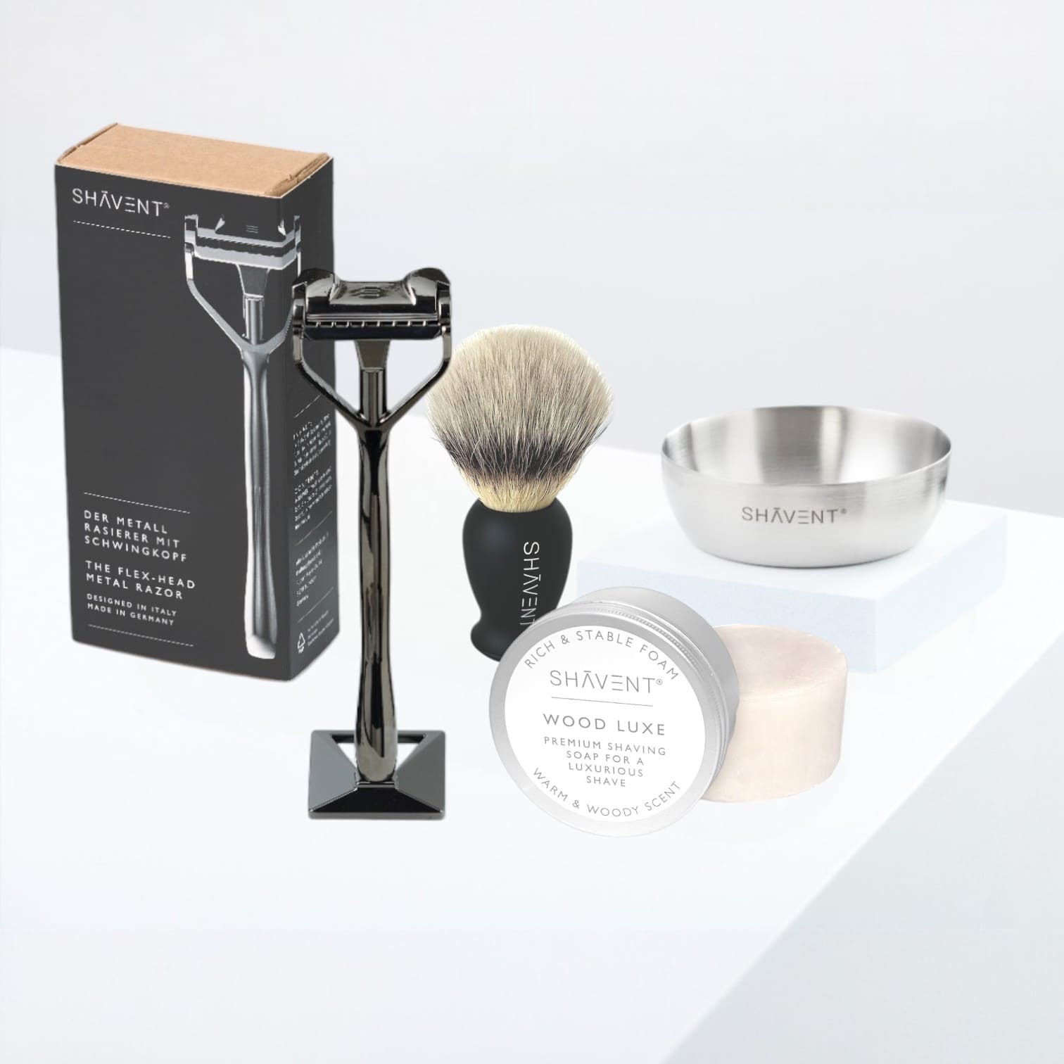 Vatertag Special: SHAVENT Genuss-Rasur Set mit Rasierer, Pinsel, Rasierschale und Rasierseife für plastikfreie, stilvolle Rasur. Ideal als hochwertiges Geschenk.